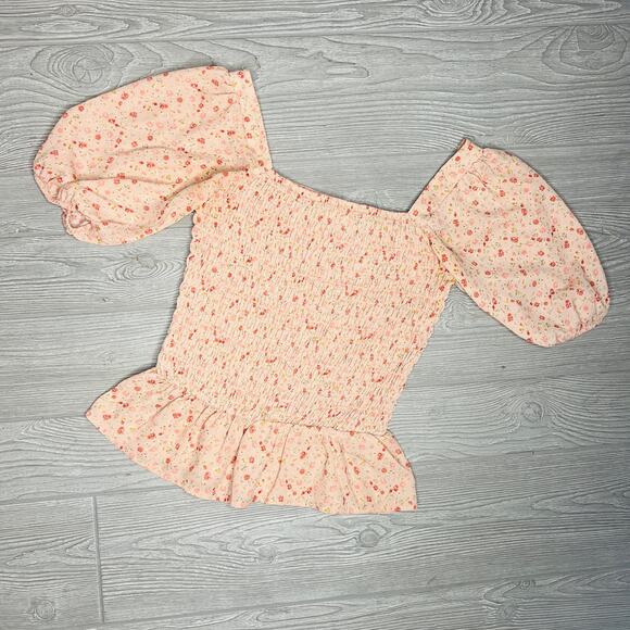 Sienna Sky Floral Pink Ruffle Blouse Crop Top 
Tiny flowers ruffle sleeves - Picture 6 of 6
